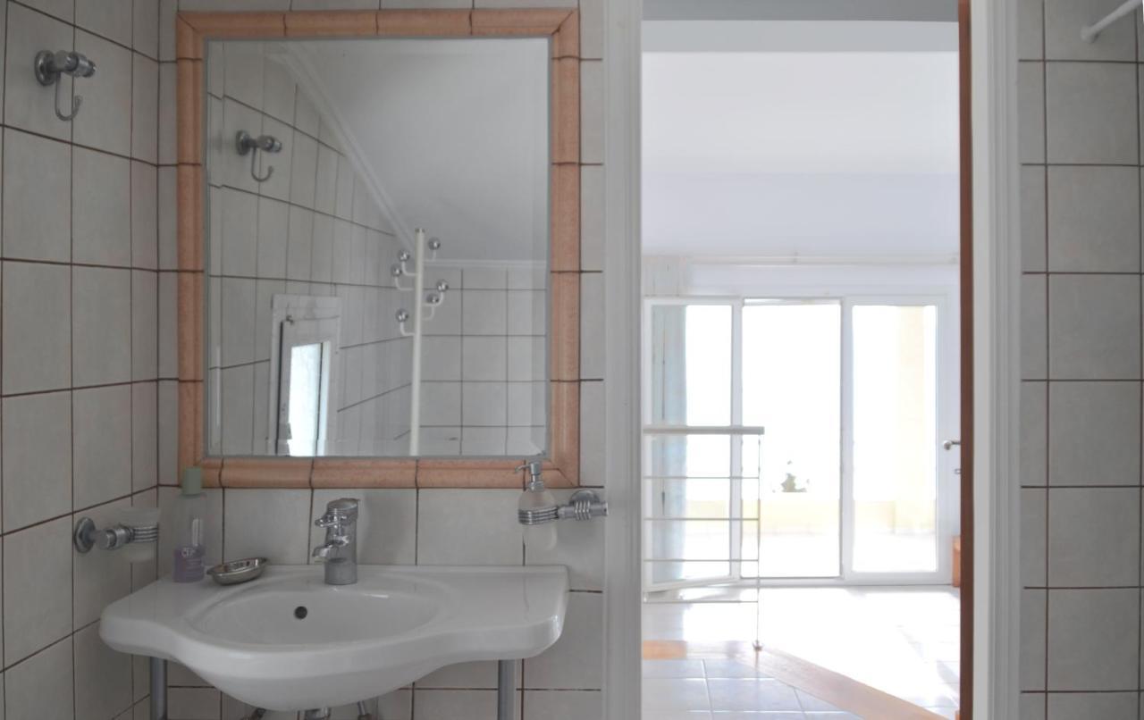 Villa Alibertini Agios Gordios  Extérieur photo