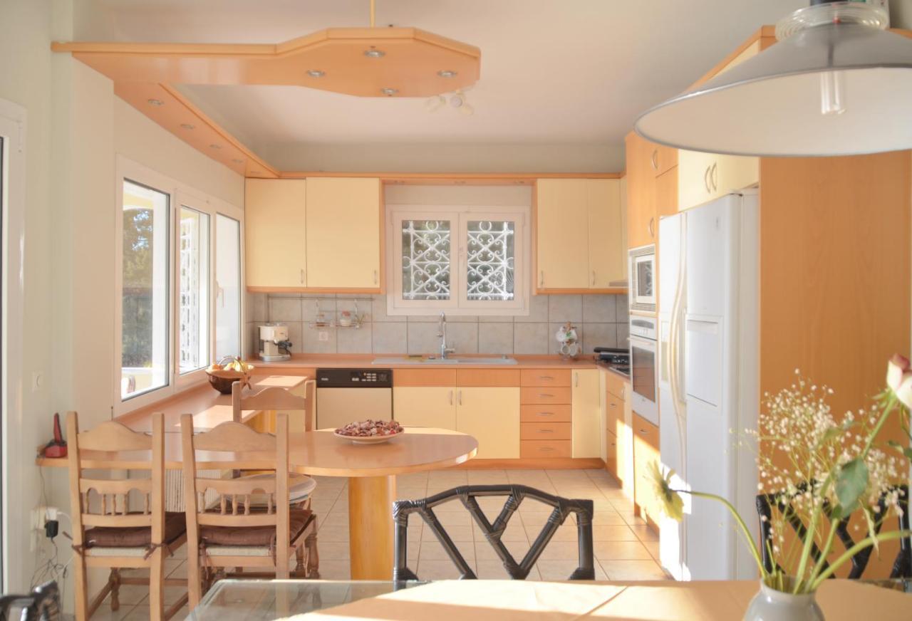 Villa Alibertini Agios Gordios  Extérieur photo