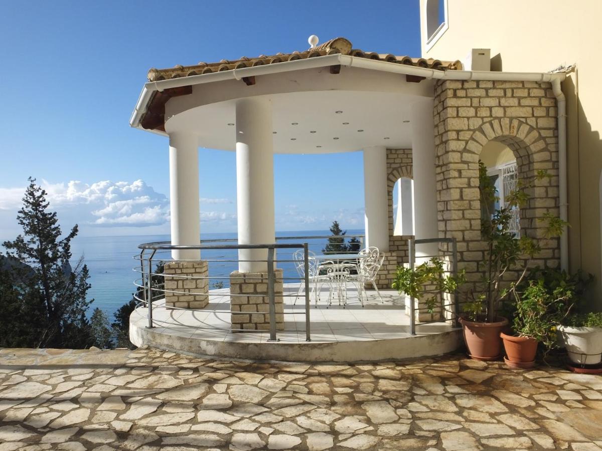 Villa Alibertini Agios Gordios  Extérieur photo