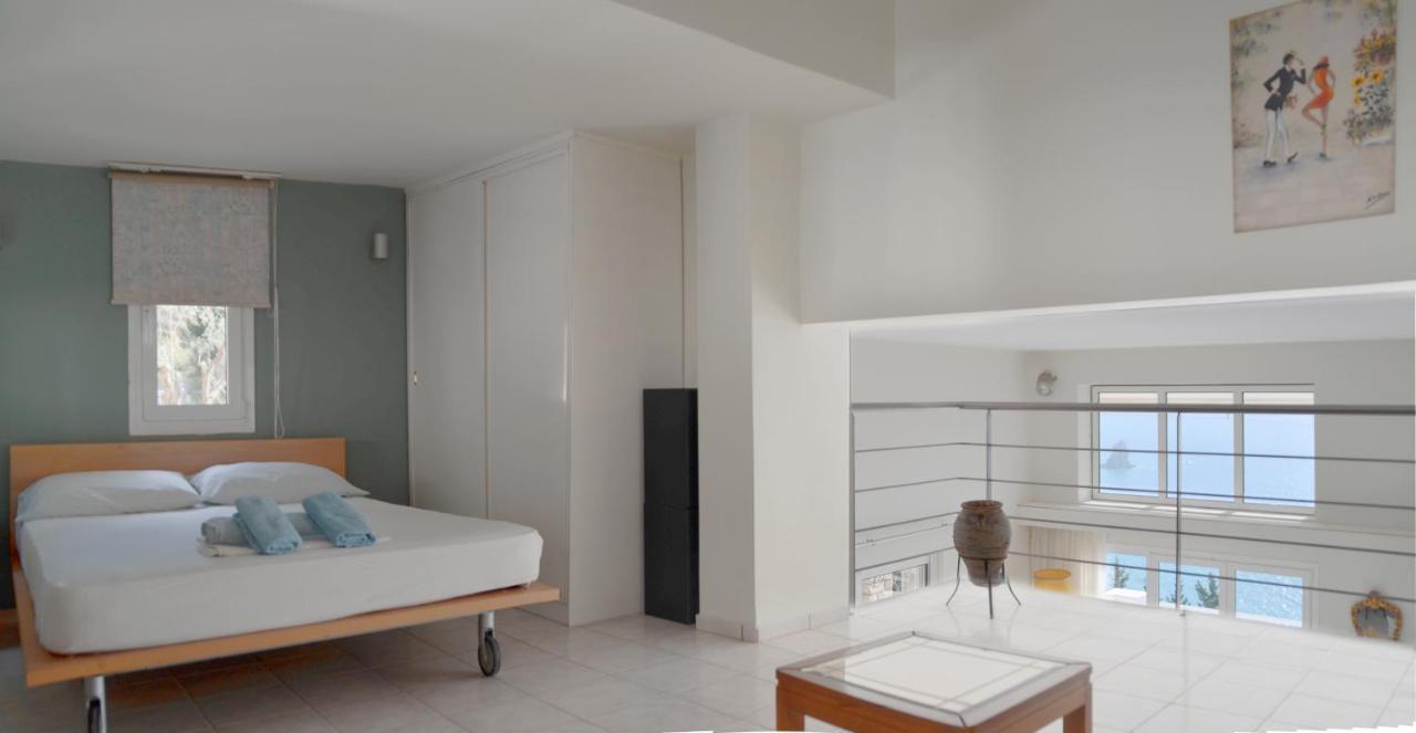 Villa Alibertini Agios Gordios  Extérieur photo