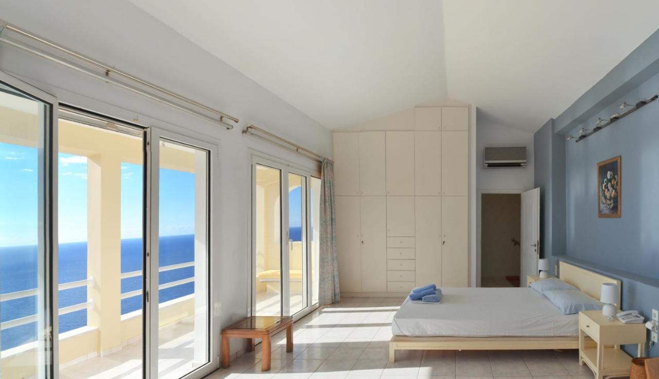 Villa Alibertini Agios Gordios  Extérieur photo